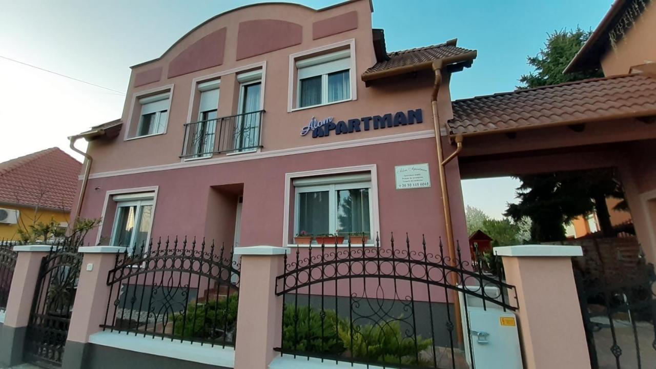 Alom Apartman Hajdúszoboszló Exterior foto