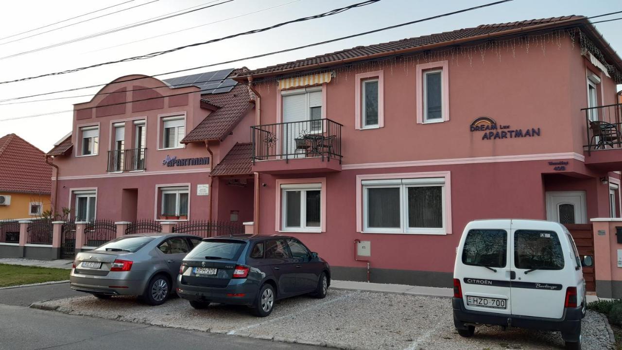 Alom Apartman Hajdúszoboszló Exterior foto