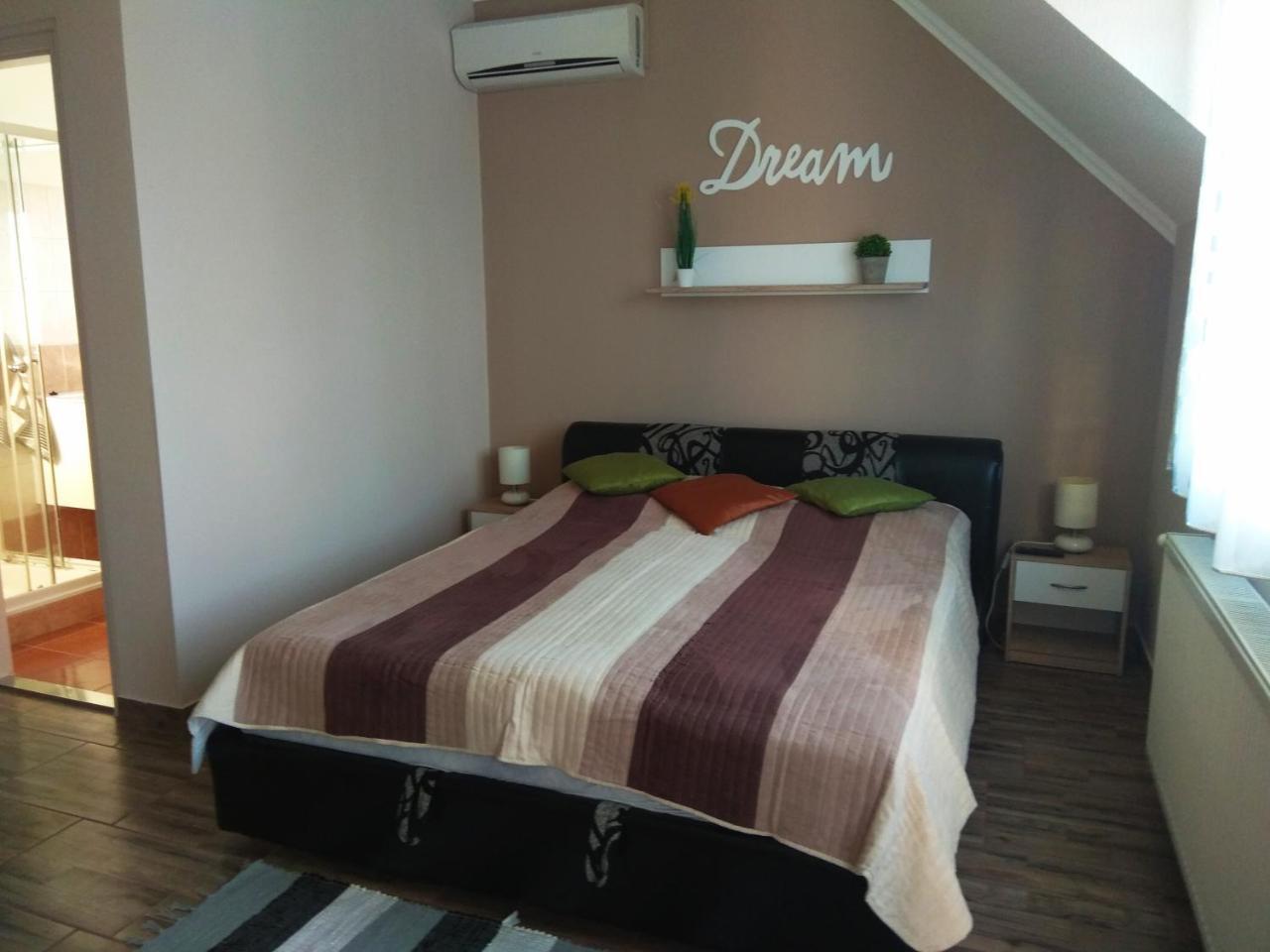 Alom Apartman Hajdúszoboszló Exterior foto