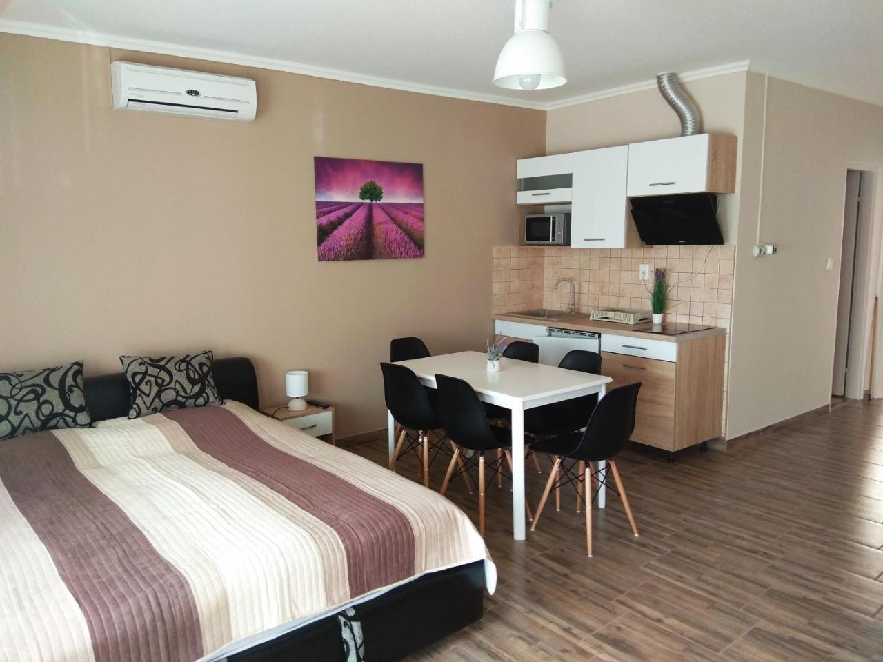 Alom Apartman Hajdúszoboszló Exterior foto