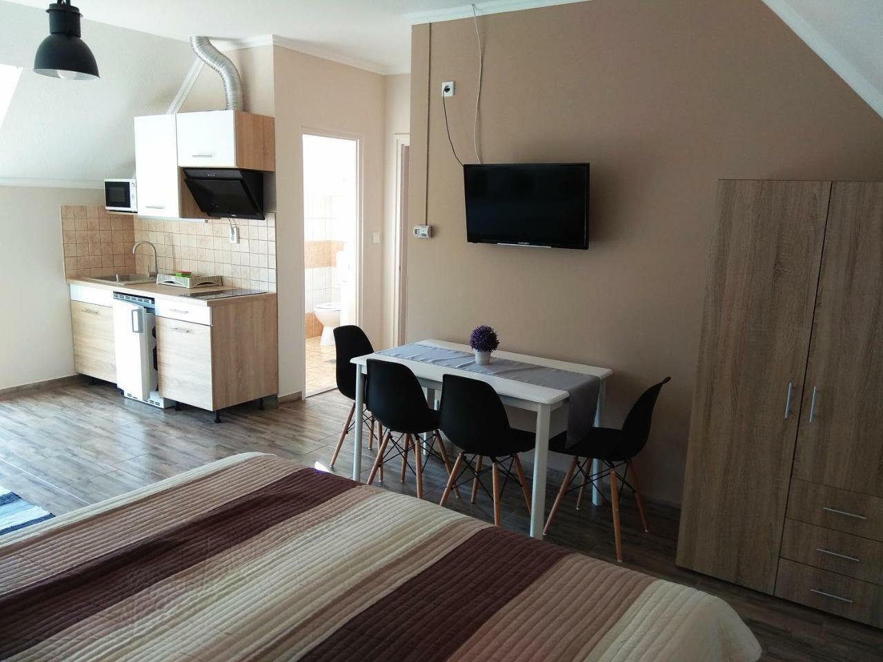 Alom Apartman Hajdúszoboszló Exterior foto